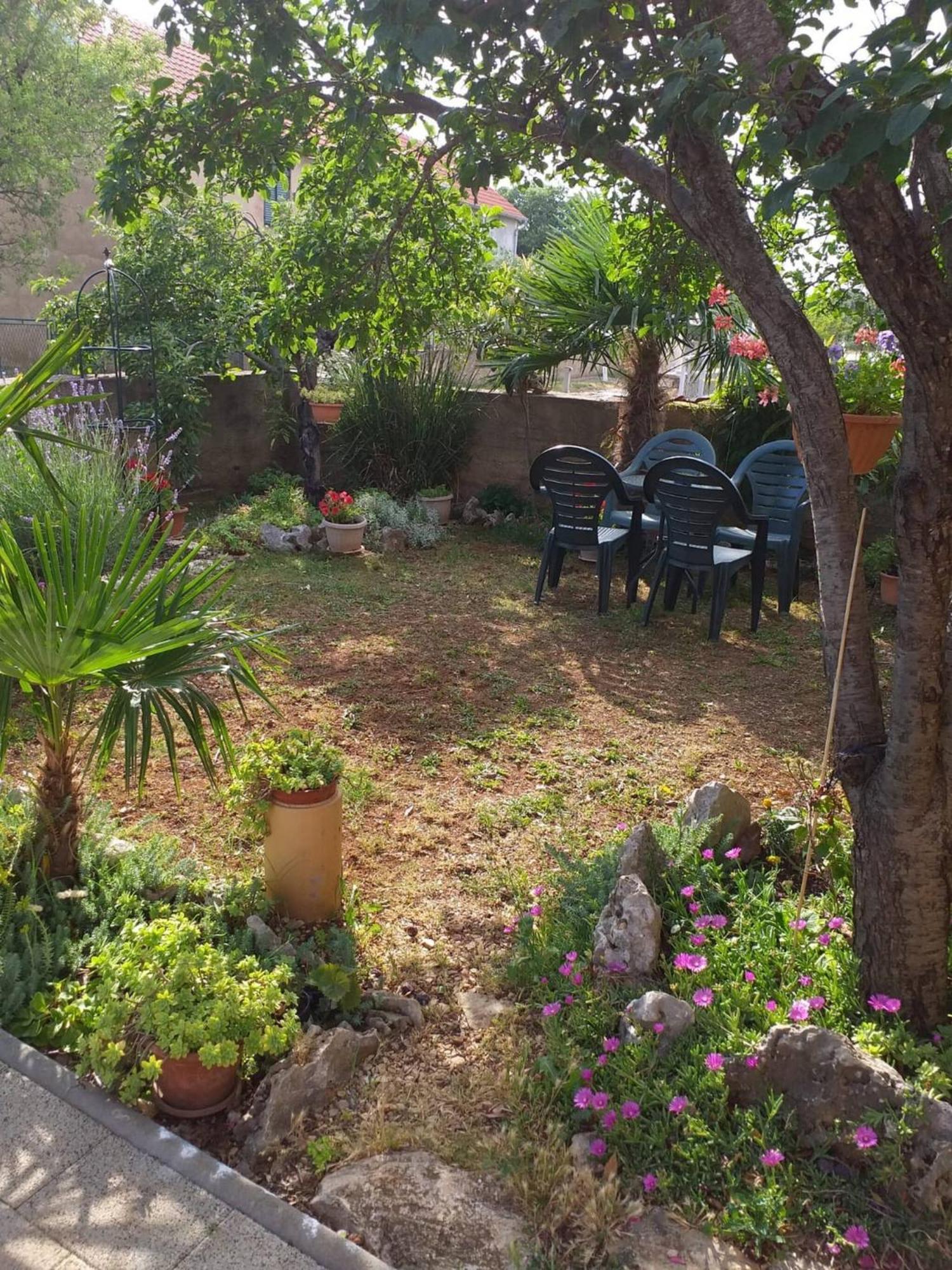 Rural Apartment Ante เดอร์นิช ภายนอก รูปภาพ