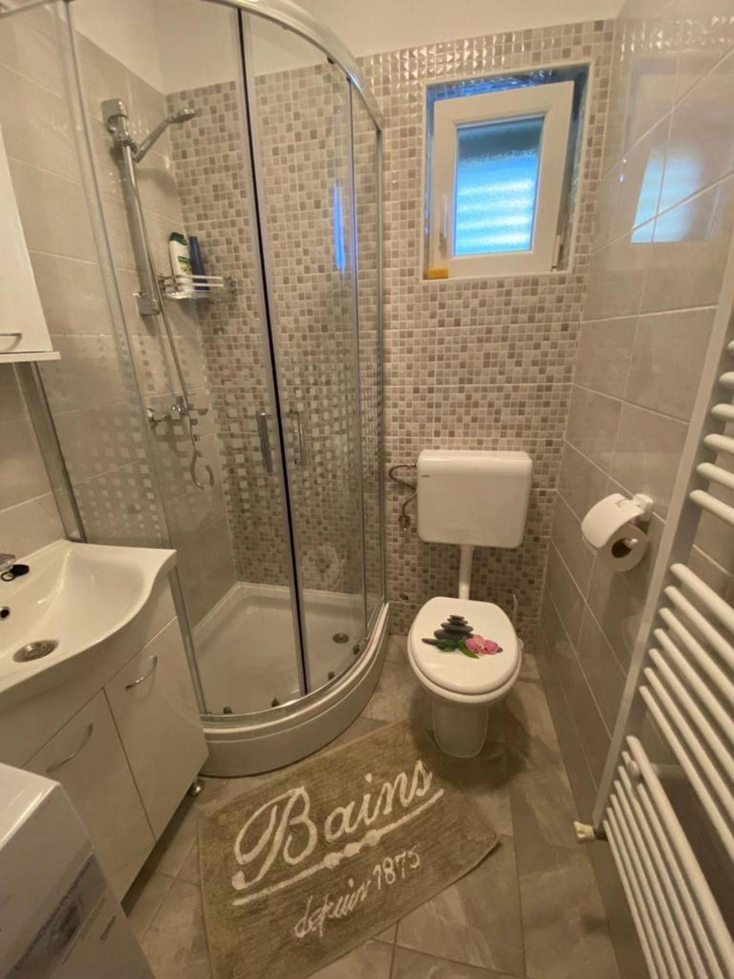 Rural Apartment Ante เดอร์นิช ภายนอก รูปภาพ